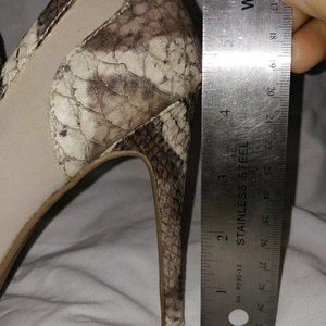 Paula Abdul High Heels